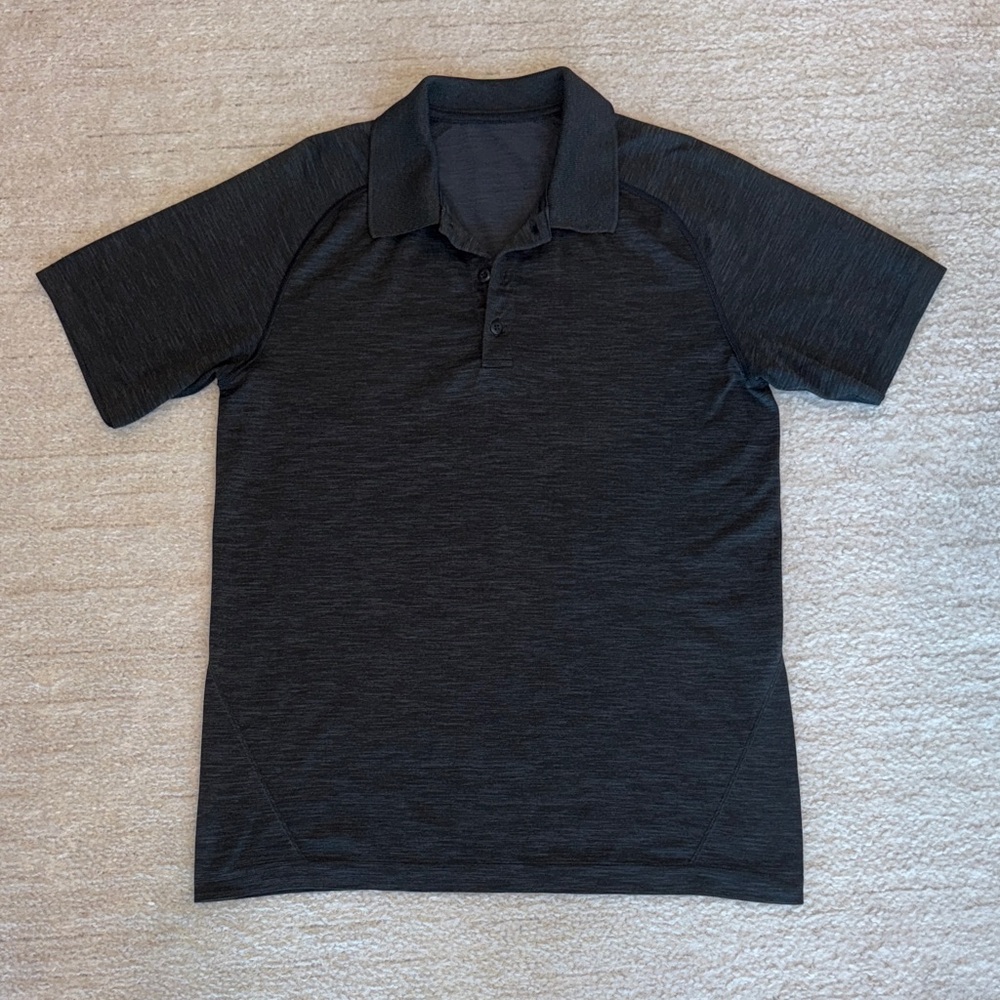 Men’s black heather Lululemon polo size M great condition!